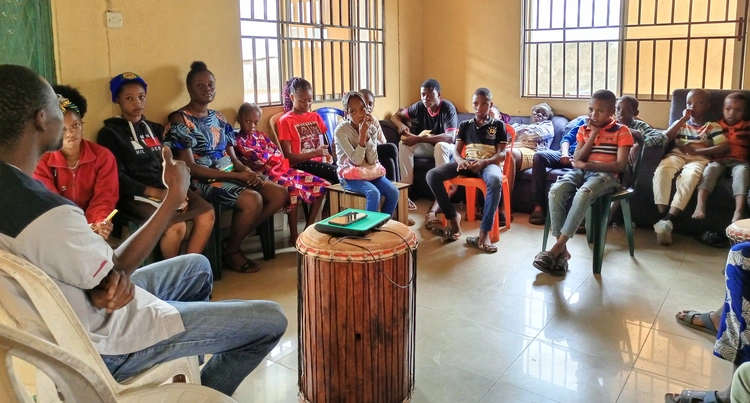 Lekan leading discipleship class